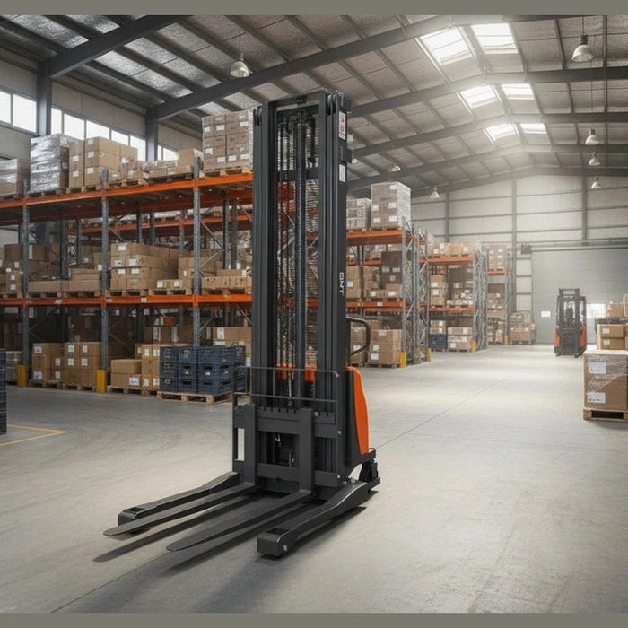 GNT G33EA-118 Semi-Electric Straddle Stacker